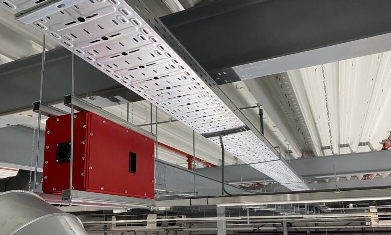 62ec4a46774e_busbar_kabelgoot_praktijk_5 62ec4a46774e_busbar_kabelgoot_praktijk_5